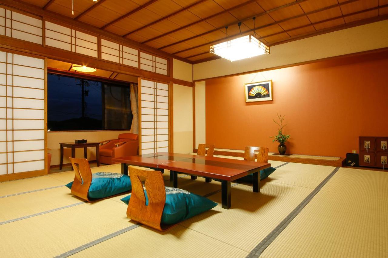 Hokuriku Yamashiro Onsen Hotel Kikyou Kaga  Ngoại thất bức ảnh